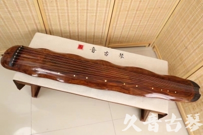 克孜勒苏柯尔克孜自治州●久音古琴  ●今日推荐 20240621 【断纹蕉叶】